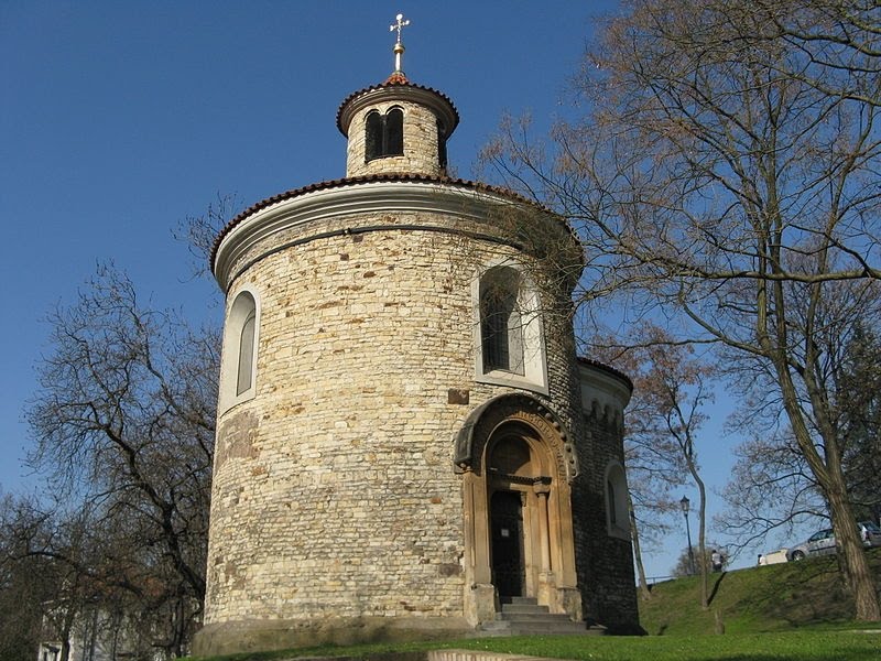 הרוטונדה (Rotunda) של סט. מרטין בפארק Vyšehrad fortress